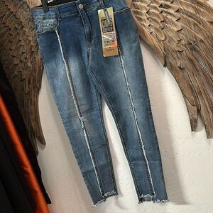 NWT skinny ankle OMG jeans by Coco + Carmen